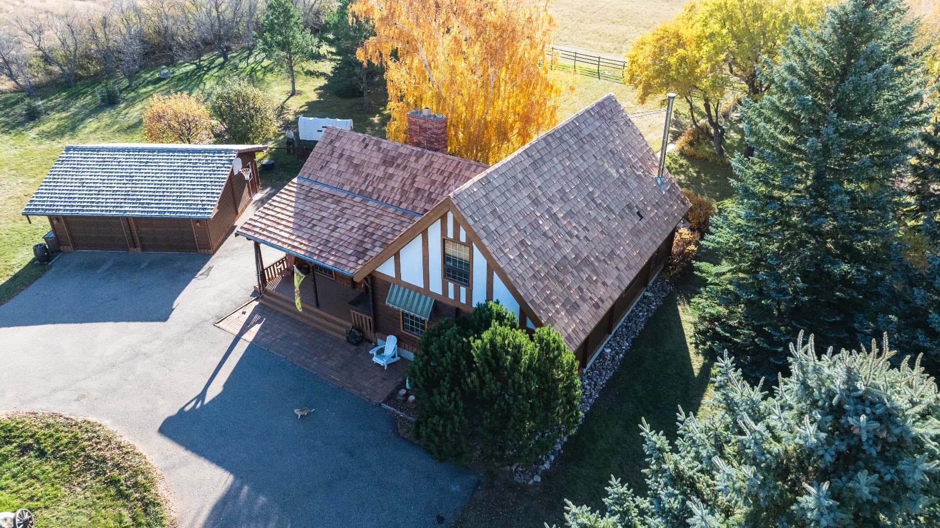 Cedar shake detail work