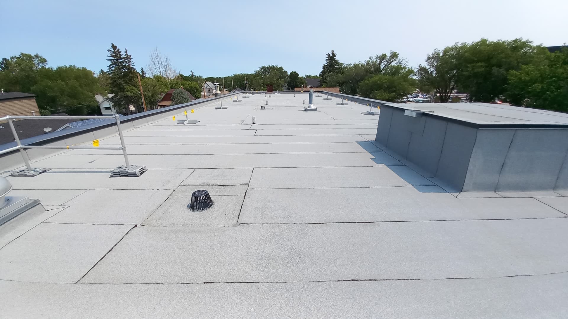 Flat roofing installation in Regina