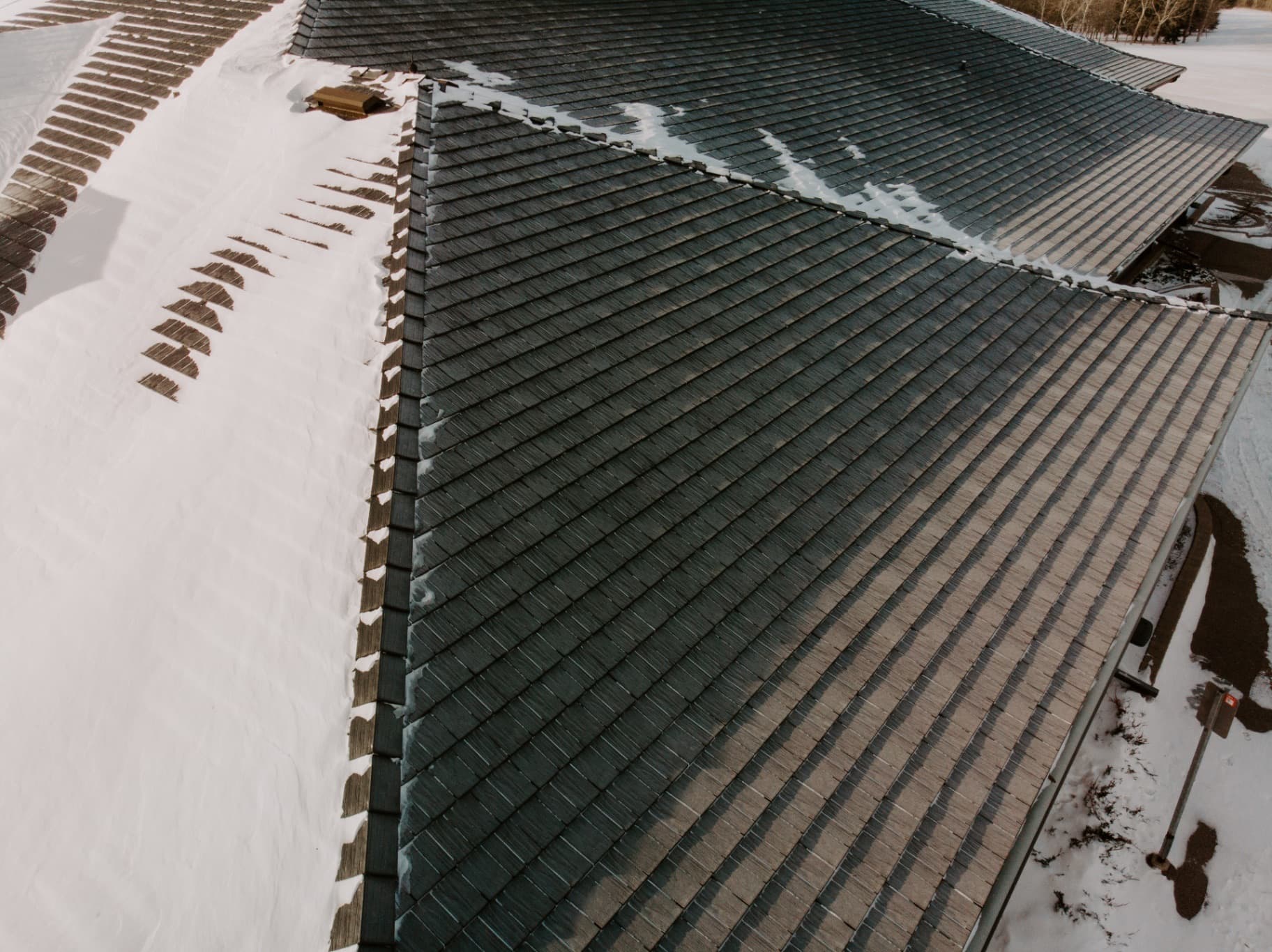 Rubber roofing installation